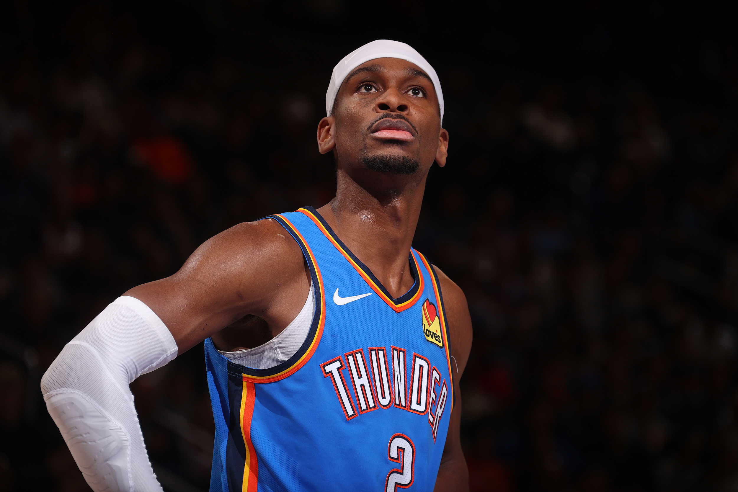 8868在线官网登录入口-亚历山大冲神迹！NBA历史仅3人单赛季同时得分王+MVP+总冠军